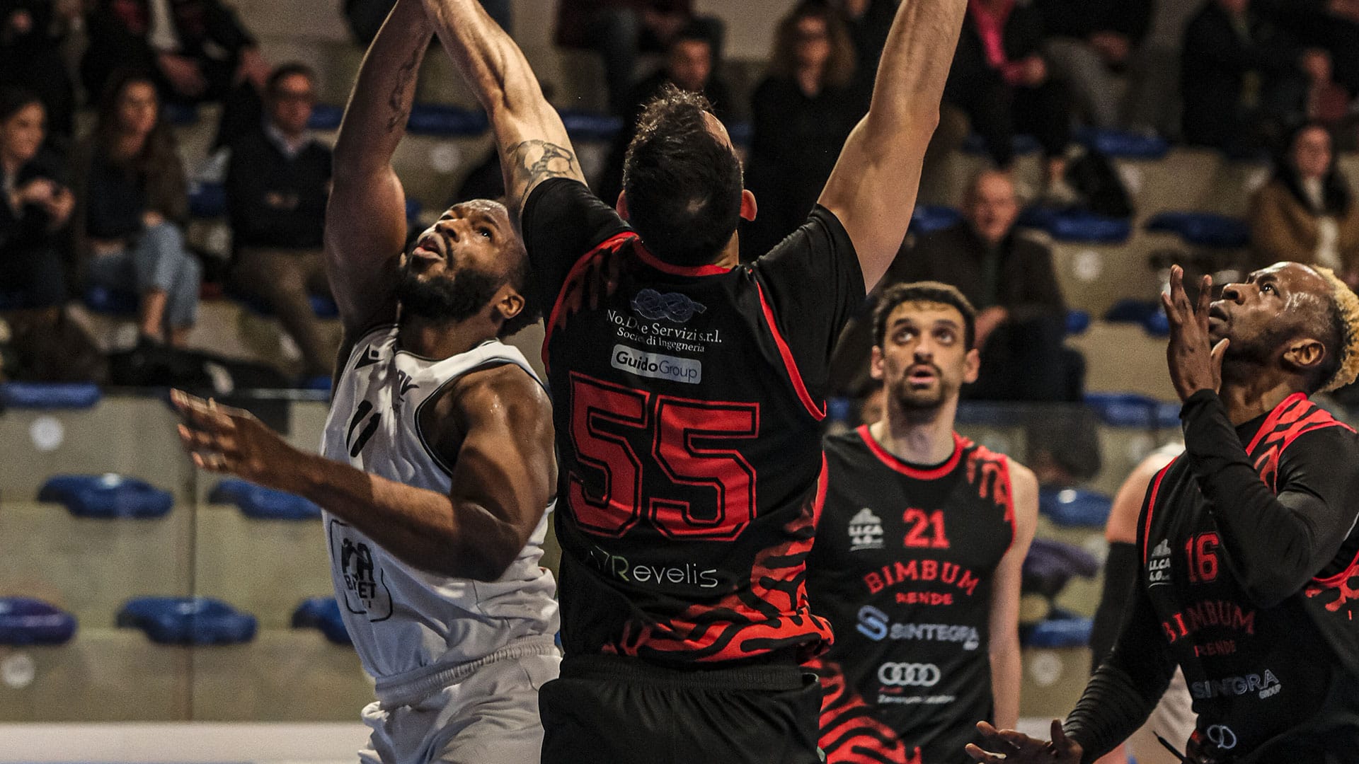 AIR BASKET ITALIANGAS TERMOLI IN TRASFERTA A MESSINA
