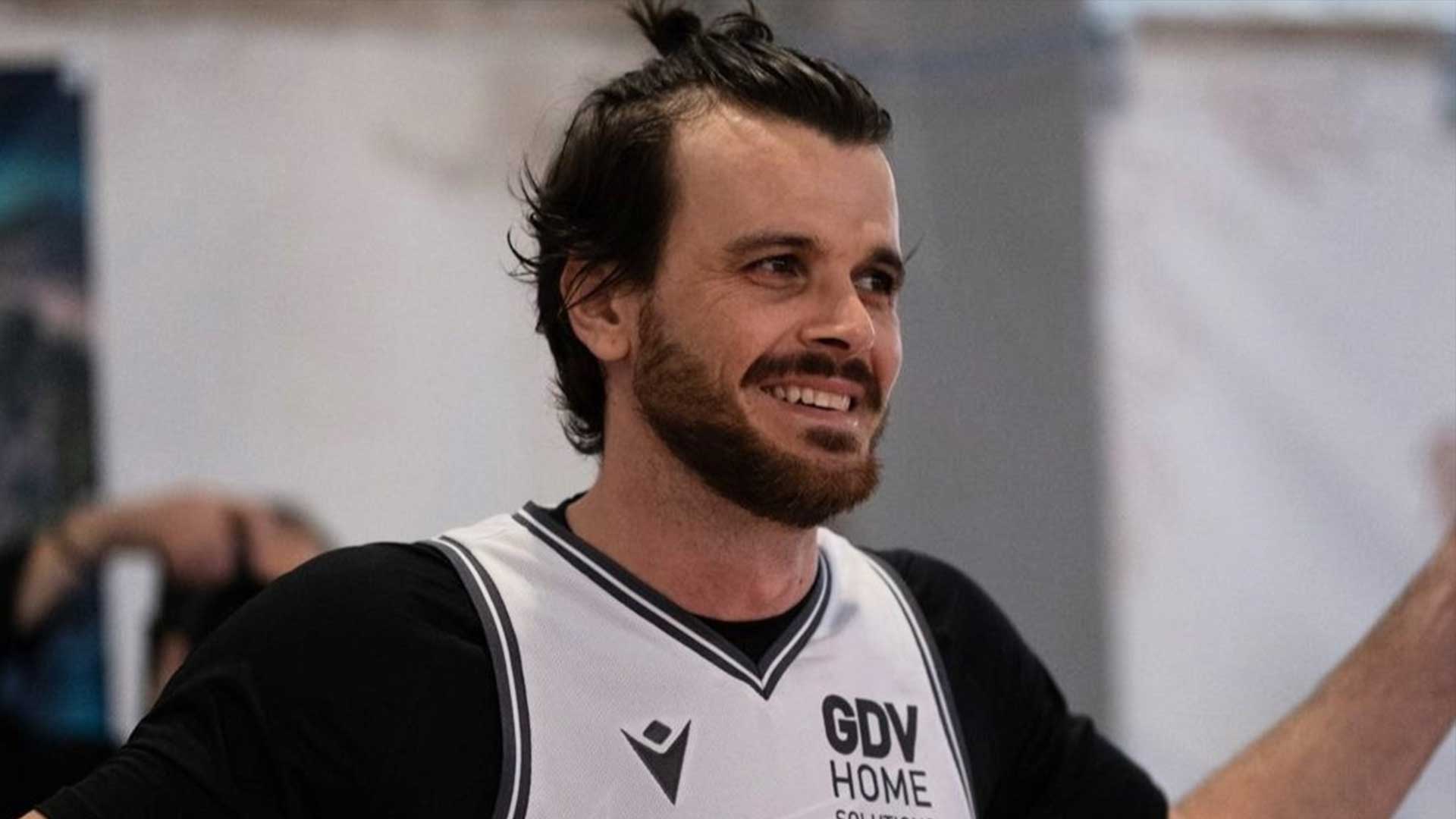 «GRAZIE SILVIO, PER SEMPRE IL NOSTRO CAPITANO»